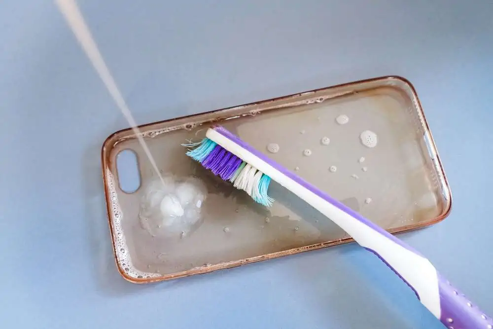 how to clean a yellowing phone case