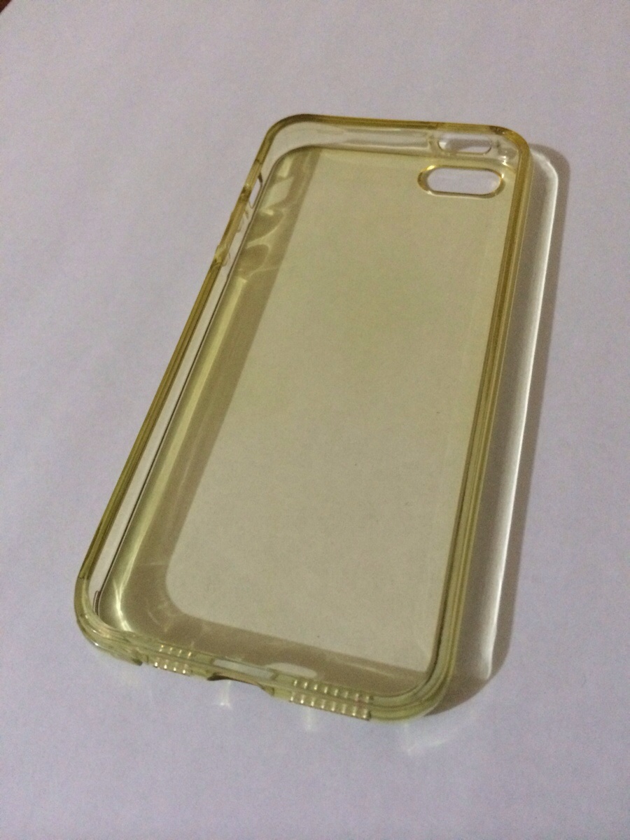 why does clear phone case turn yellow