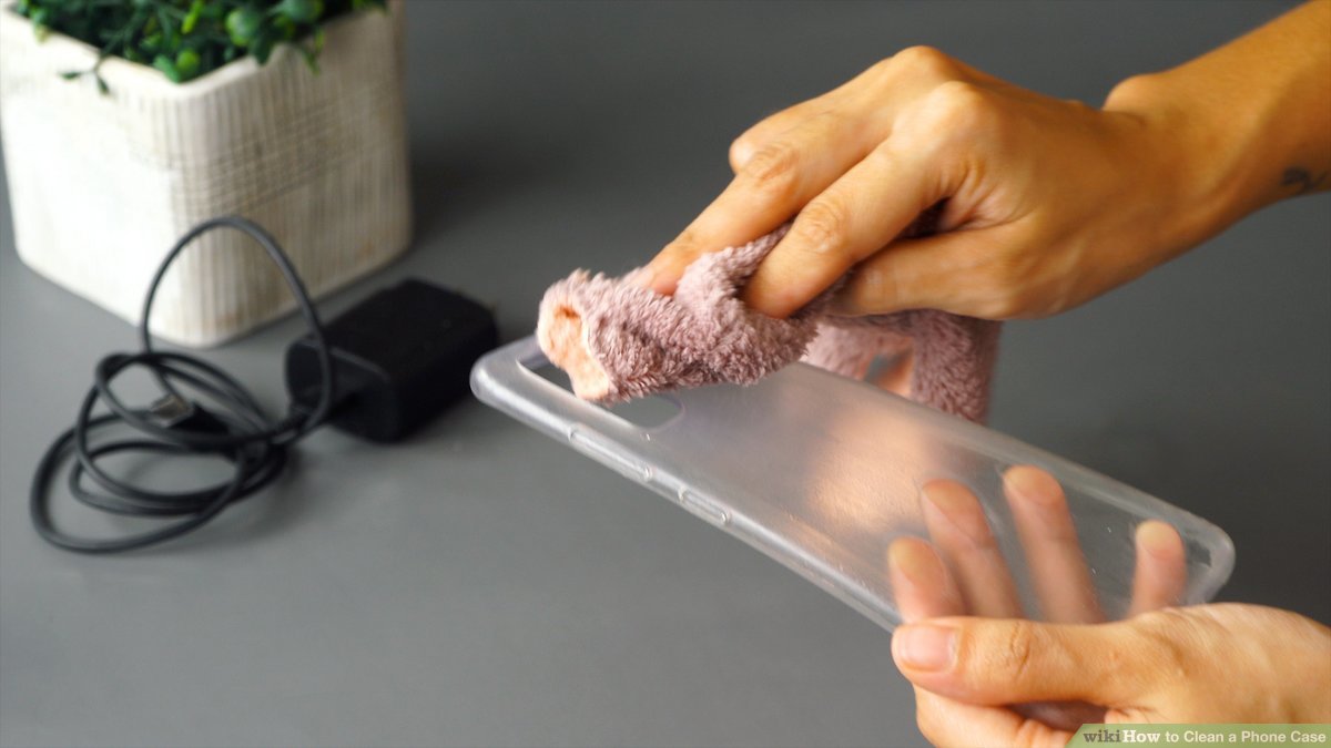 how to clean a dirty phone case