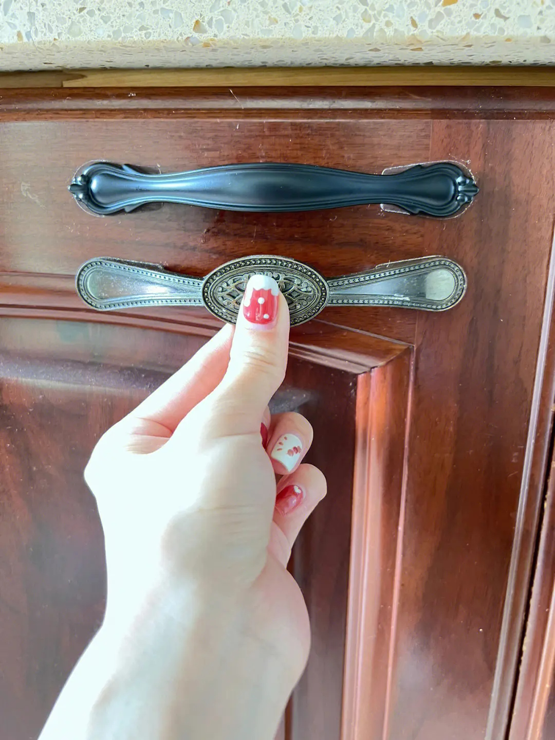 Perfect Fit: Tips for Drawer Pull Placement in Your Home缩略图