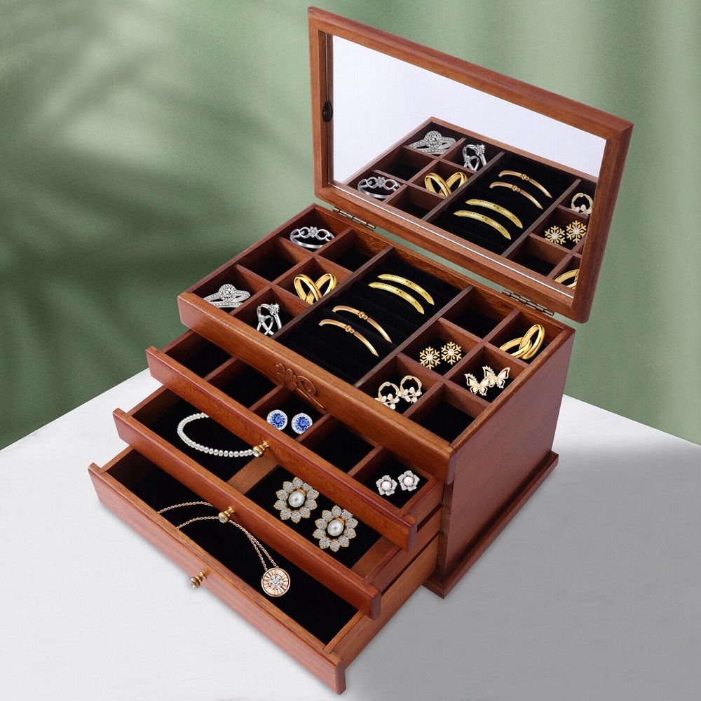 best jewelry box for necklaces